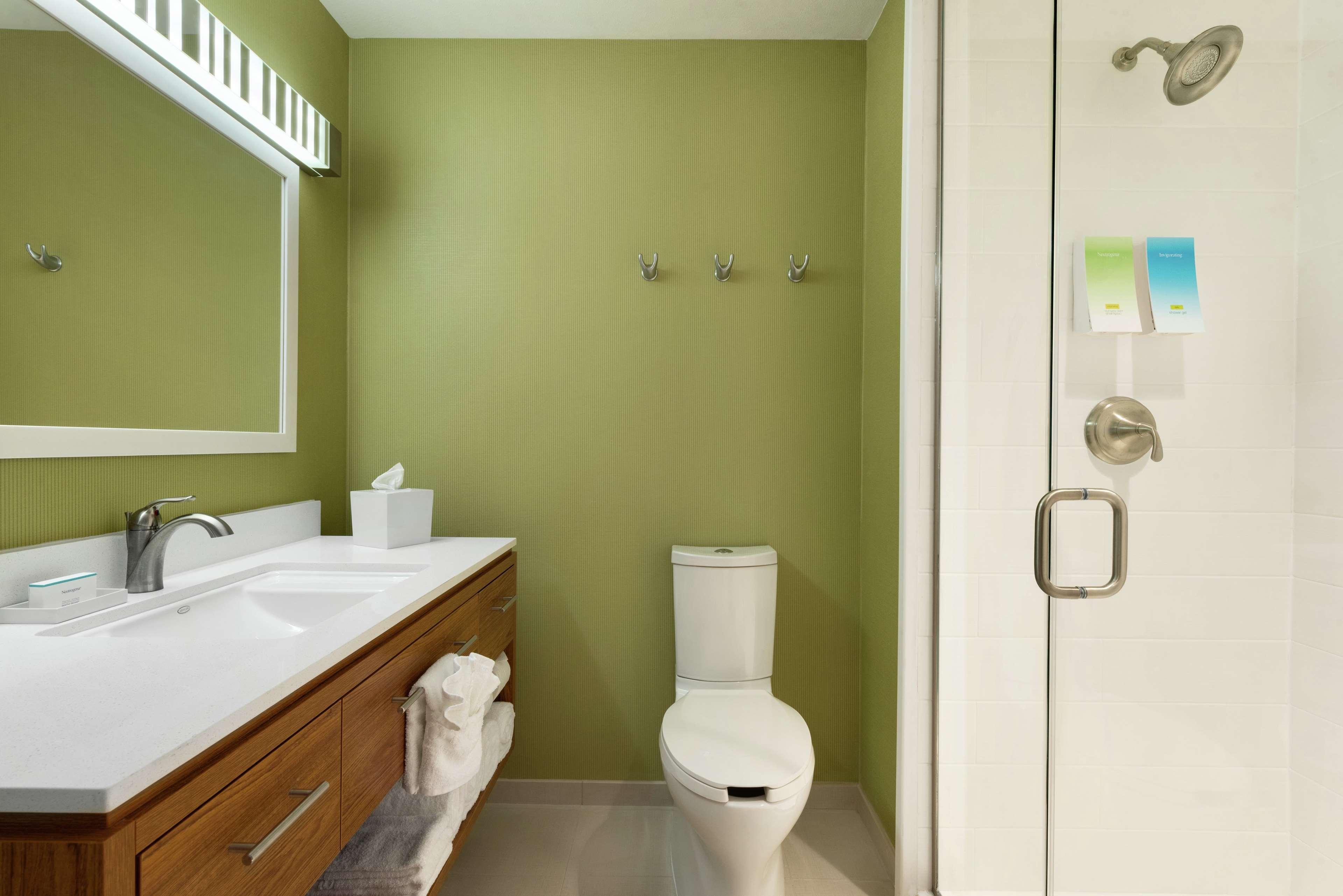 Home2 Suites By Hilton Alexandria Exterior photo